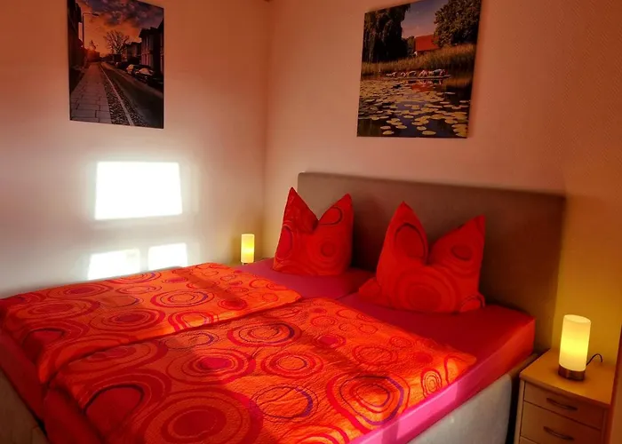 Komfortable Grosszuegige Ferienwohnung Am Park
