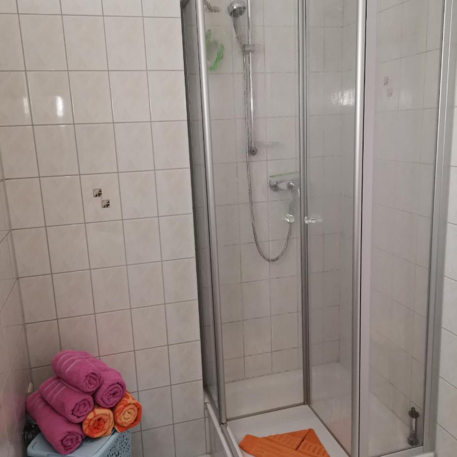 Komfortable Grosszuegige Am Park Apartment